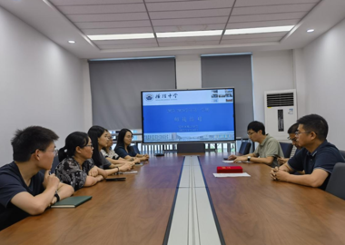 青蓝结对，薪火相传——横泾中学以一场特殊的“拜师礼”庆祝教师节