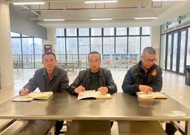 膳堂寄暖，食安有爱——横泾中学食堂开展校长现场办公会议